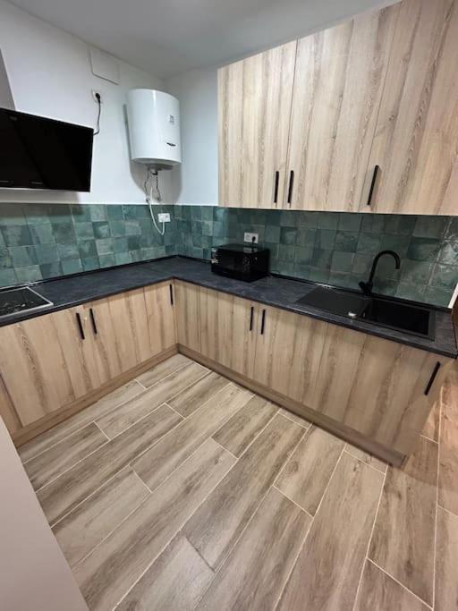 Apartamento Recien Reformado Con 5 Habitaciones Y 3 Banos Madrid Exterior foto